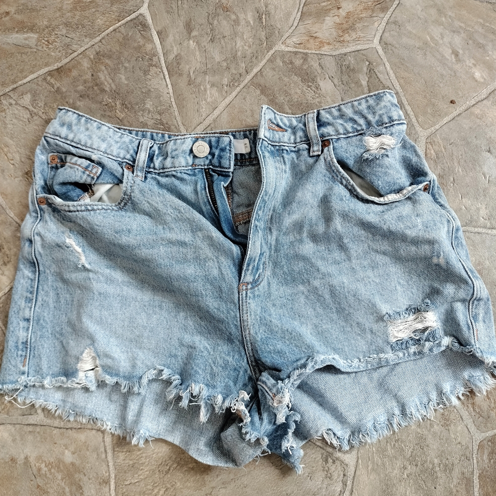 Trendy Garage Blue Jean Shorts with Distressed Details